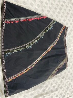 Harold's Black Midi Skirt with Multicolor Embroidery
